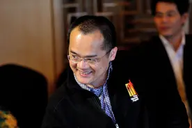 美团上市满两年，市值涨9000亿，王兴的朋友多了强敌没少图片