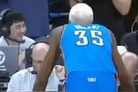 保罗爆炸头 杜兰特白发 汤神三只手，这都是真实照片 并非P图图片