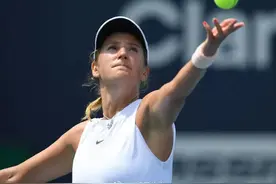 阿扎伦卡退出WTA斯图加特站图片