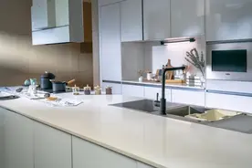 一触即破的气泡竟然如此高能，一举解决分手危机，用完真香图片