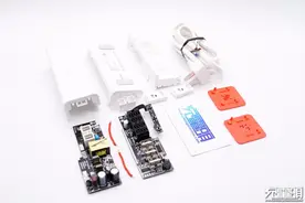 带USB口还不够还带闹钟，插线板一哥公牛跨界新品插座深度拆解图片