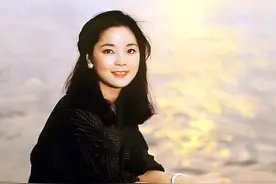 25年前邓丽君猝死酒店，脸上惊现巴掌印，看钟南山是怎么回应的图片