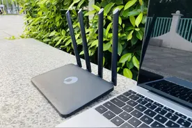 把4G变成宽带，用着真爽，蒲公英X4C路由器开箱图片