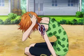 海贼王：娜美受伤合集，自己戳手臂最痛心，对战乌尔缇受伤最重图片