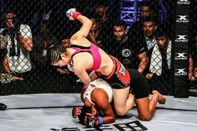 张伟丽罕见高扫KO，对手直接现场插氧气管图片