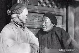 1949年，一个农村老太太坐船来到南京，三野参谋长亲到码头迎接图片