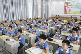 9月起将推行5+2课后服务，家长听了面露喜色，老师却有苦难言图片