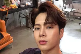 遇粉丝韩文打招呼！王嘉尔称：我是中国人，韩国网友气炸图片