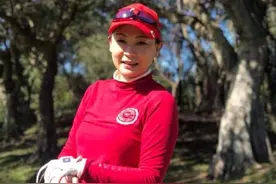 60岁资深主持人半年无收入，转行殡葬业，怕陷情伤单身23年？图片