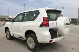 三门五座SUV——19款丰田霸道2700GXR迪拜版图片