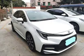 13万提丰田雷凌运动版，油耗3毛一公里，大家觉得买得值吗？图片