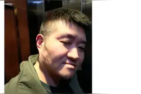 苗阜自称被打后秒删，张玉浩微博互动疑似回应：这一地瓜，不好吃图片