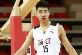 CBA各球队5号位纯中锋的年龄、身高、得分+篮板+助攻详情图片