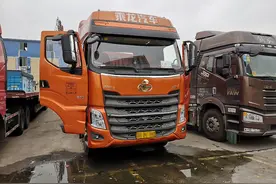 万里跟车，揭露卡车司机运输下的艰苦生活图片