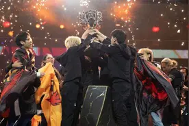 新一宣布退役，狂赞Doinb是最好选手，没因没上场记恨FPX图片