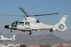 上世纪80年代，我国从法国引进的这款直升机，作用比美国黑鹰还大图片