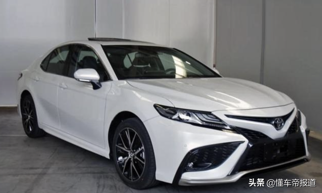 新车｜丰田新款凯美瑞来了，配置曝光，增加车载微信，配悬浮大屏