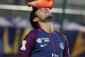 看似一人之下万人之上好风光，nike二姨太内马尔转投puma图片