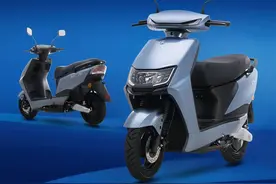 爱玛、台铃又发布了新车，配备72V电池，续航超过100公里图片