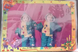 夫妻寻找双胞胎弟弟20年终相认：都居住在一个城市，要给他娶媳妇，儿子称不会离开70多岁养父身边图片