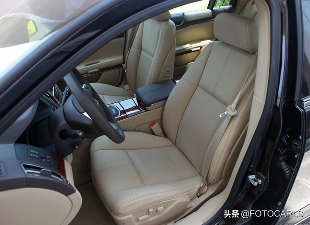 凯迪拉克SLS赛威3.0 V6实拍，外型绝对够霸气，话说也是油老虎？