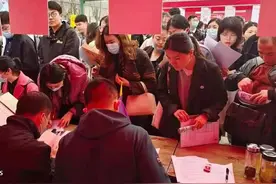 邓州人社局赴河师大招聘 面试、签约一气呵成 招贤纳才效率高图片