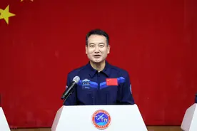 航天员翟志刚，是“闯关东”后人，与吴双战上将是河南清丰老乡图片