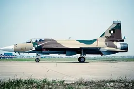 歼-10长期没人买，枭龙外销反超，第三个使用国正等着交付图片