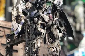 战损还是损坏？战损旧化能天使高达模型图片