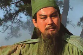 “关羽”扮演者开直播人气惨淡，讲剧组趣事无人理，被质疑吃老本图片