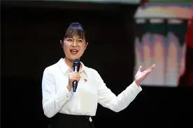 【党史学习教育】——丛丽英倾情演讲：清澈的爱，只为中国！图片