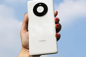 “八卦五摄”真有，“大杯”很划算？华为Mate40正式发布图片