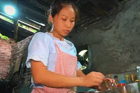 2年涨粉1470多万，四川农妇变身美食网红，单品带货60万件图片