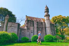 武汉东湖旁边的公园，废弃已久后，如今成了网红打卡地图片