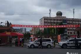 19344人！费县中考开考图片