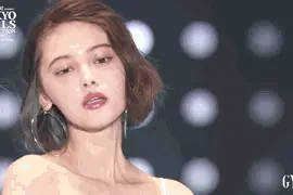 又一个混血神颜崩了…她为什么要把自己填充成胖头鱼图片