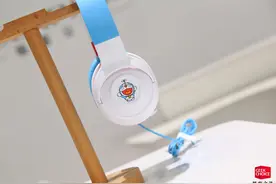 雷蛇推出哆啦 A 梦限定款外设，可爱的「蓝胖子」已经 50 岁了？图片