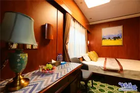 独立淋浴、折叠卧铺、观景大窗……这趟国内顶级旅游专列来了！图片