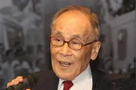 庄世平先生：无偿为国捐款千亿，去世后李嘉诚扶灵，棺盖五星红旗图片