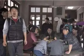 《父母爱情》演员不够导演来凑，5个导演齐上阵，还有1个是替补图片