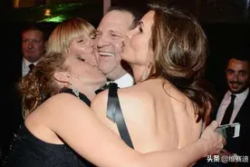 利益相关时就“他是我的神”，丑闻曝光时就“我什么都不知道”图片