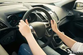 这4个开车的基本知识，新手们必须要掌握图片