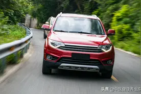了解车祸现场急救要点，学点固定包扎小技巧，为伤员开启“生命通道”图片