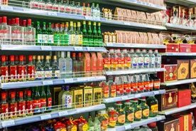 中国4款“尴尬酒”，因包装简陋被嫌弃，却都是便宜的珍品纯酿图片