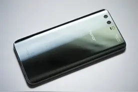 华为这些英文文件夹原来都可删！一键清理，立马多出几个G内存！图片