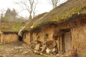 老虎怕“漏”（民间幽默故事）图片