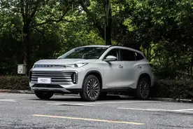 星途凌云：与汉兰达同级，顶配才10多万！中国最强2.0T？图片