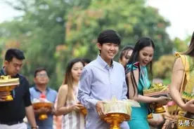 中国同胞，想来个柬式婚礼吗？图片