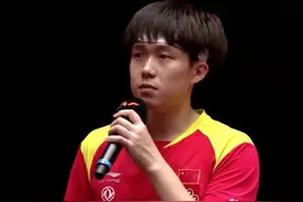 真敢说！“钢铁直男”王楚钦直言优势就是年轻体力好，龙队扎心了图片