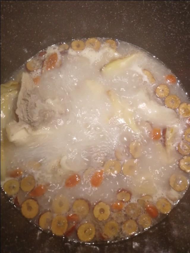 做完手术可以喝花胶猪肉汤吗 2026年术后可以饮花胶汤吗